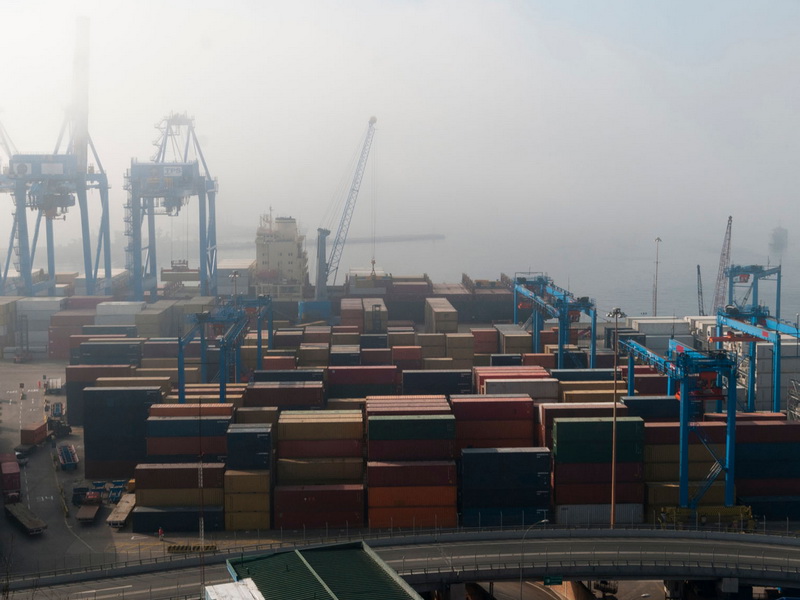 How long does it take for import customs clearance?